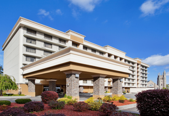 Holiday Inn Niagara Falls Ny Hotel Niagara Falls Hotels