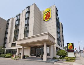 Super 8 Niagara Falls Hotel